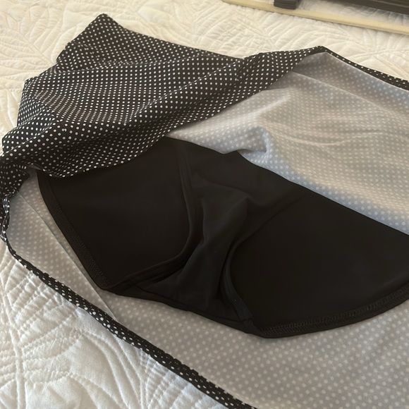 Lands’ End 2 Piece Swimsuit - Picture 10 of 10